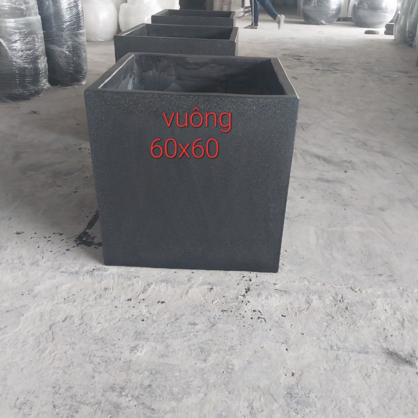 Chậu vuông đen